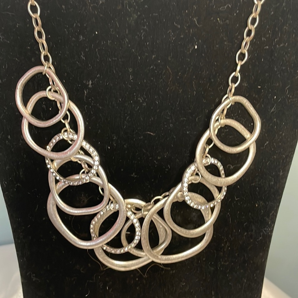 Premier Designs Jewelry Silver Bling chain Necklace - Picture 5 of 6